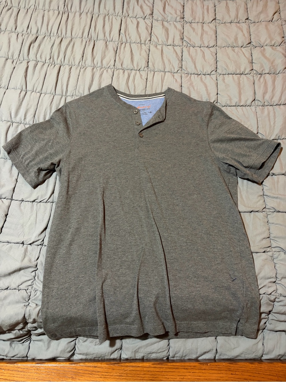 Assortment of 10 Mens Shirts.